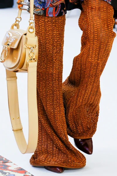 Look 38